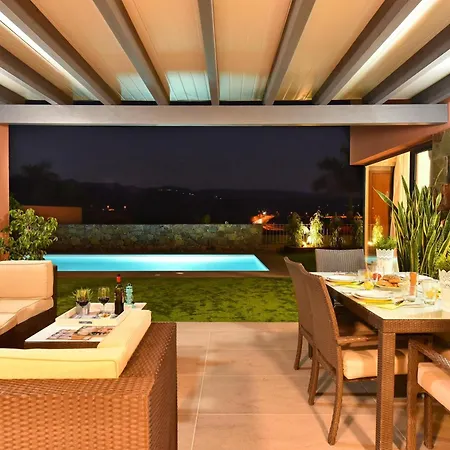 Salobre Golf Ocho Luxury Retreat In Gran Canaria Private Outdoor Heatable Pool Bbq Facilities Shaded Outdoor Dining Area Salobre Golf,